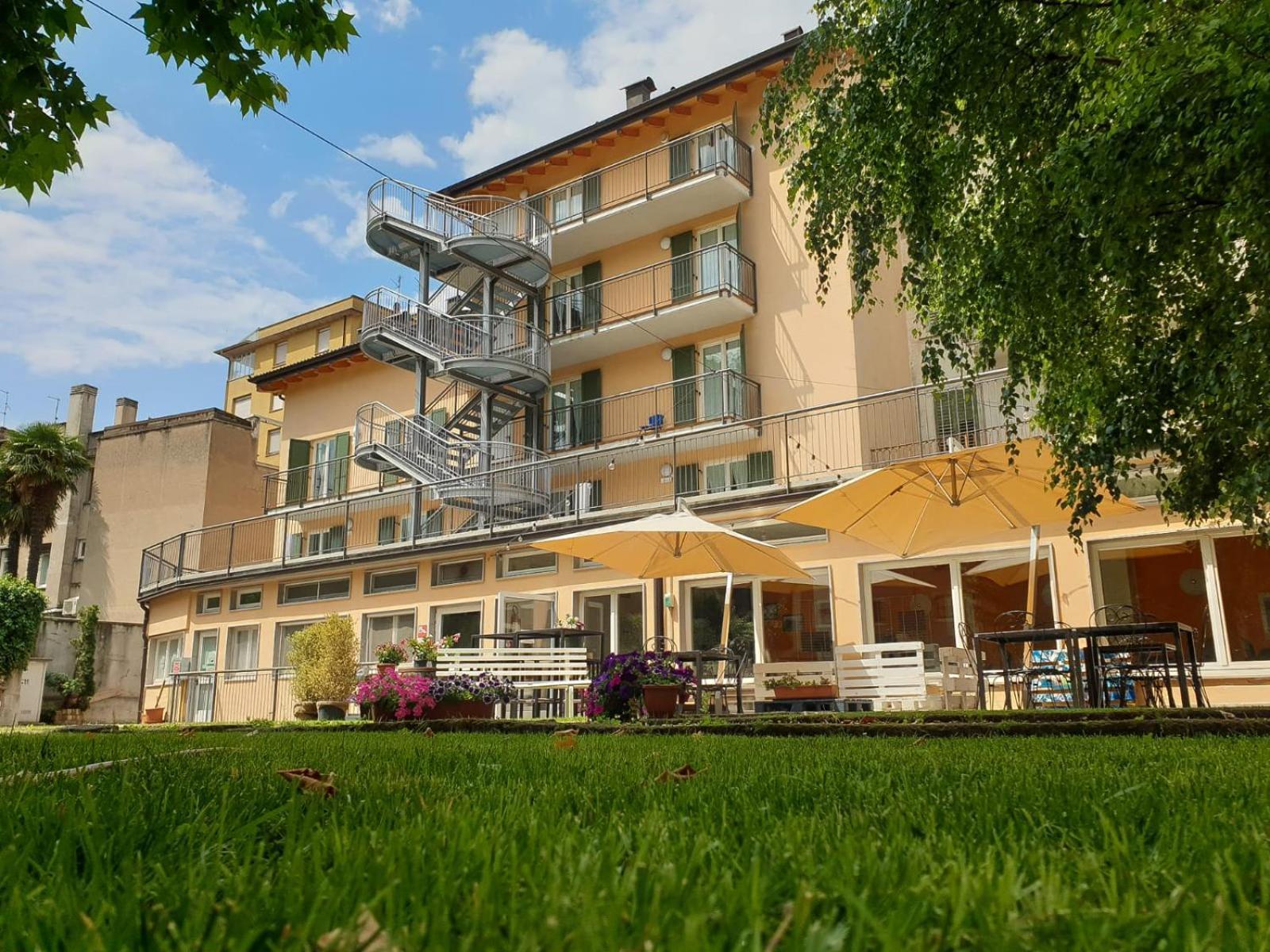 Ostello Citta Di Rovereto Rovereto  Kültér fotó